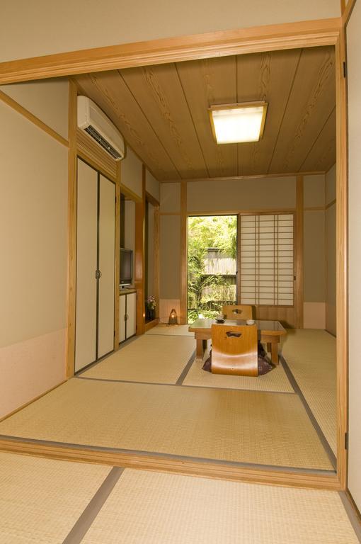 Wa No Yado Sagiritei Hotel Yufu Bagian luar foto