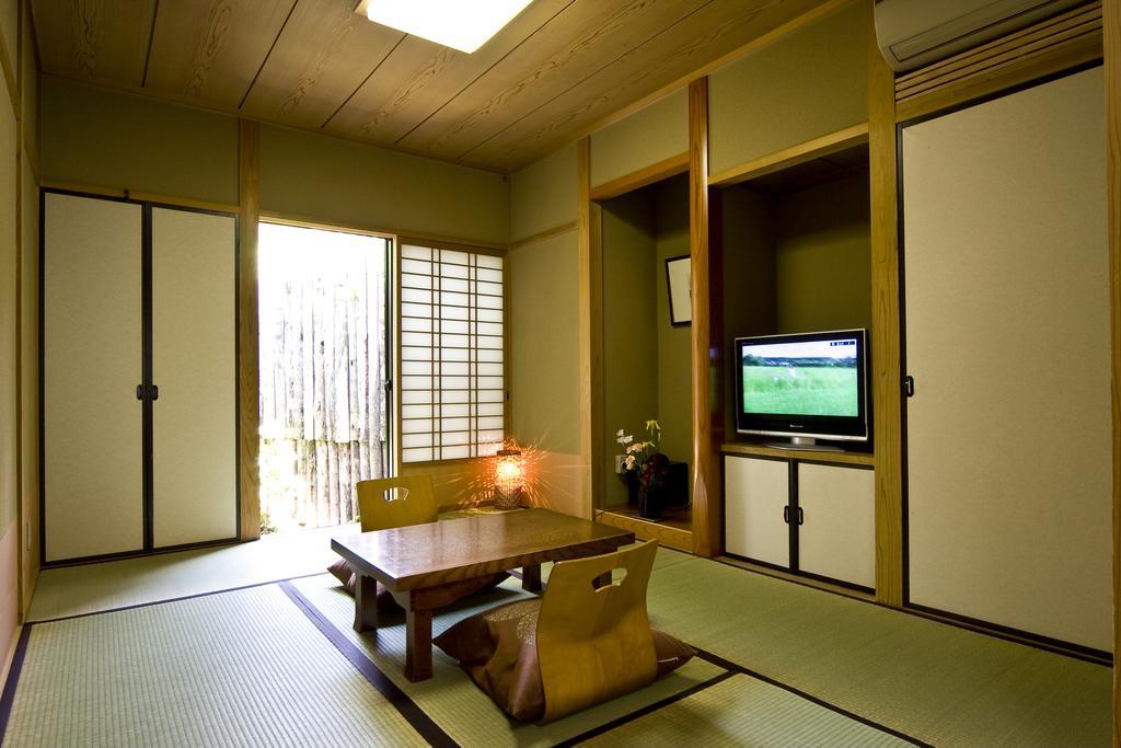 Wa No Yado Sagiritei Hotel Yufu Bagian luar foto